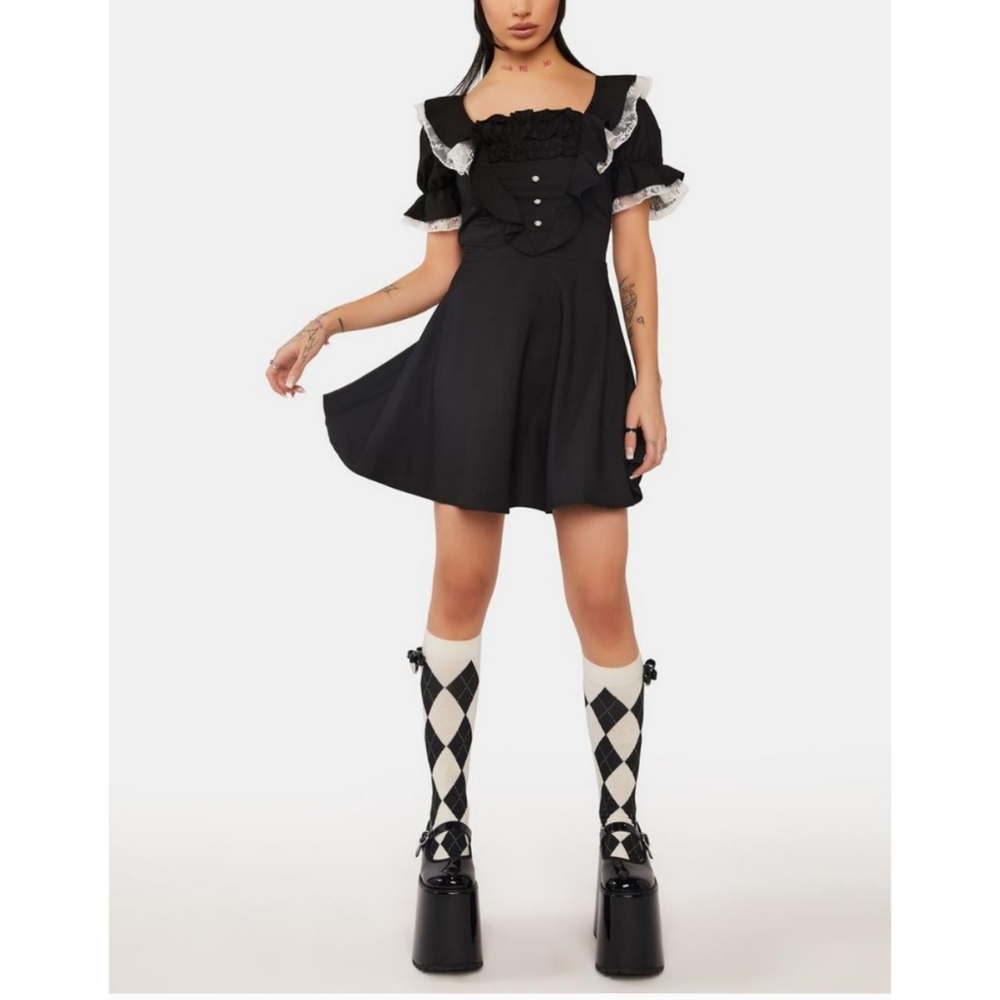 Dark In Love Princess Contrast Ruffle Neckline Dress - Picture 4 of 15